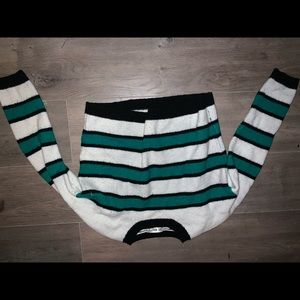 Sweater small